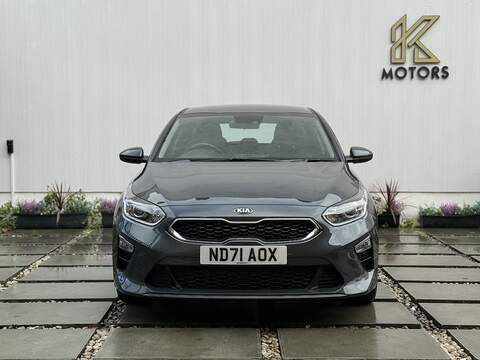 Kia Ceed 1.6 CRDi MHEV 2 Hatchback 5dr Diesel Hybrid Manual Euro 6 (s/s) (134 bhp) - U239