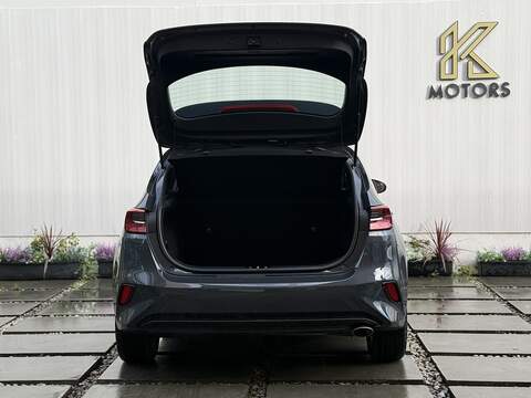 Kia Ceed 1.6 CRDi MHEV 2 Hatchback 5dr Diesel Hybrid Manual Euro 6 (s/s) (134 bhp) - U239