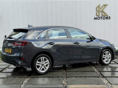 Kia Ceed 1.6 CRDi MHEV 2 Hatchback 5dr Diesel Hybrid Manual Euro 6 (s/s) (134 bhp) - U239
