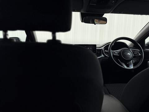 Kia Ceed 1.6 CRDi MHEV 2 Hatchback 5dr Diesel Hybrid Manual Euro 6 (s/s) (134 bhp) - U239