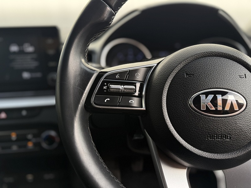 Kia Ceed 1.6 CRDi MHEV 2 Hatchback 5dr Diesel Hybrid Manual Euro 6 (s/s) (134 bhp) - U239