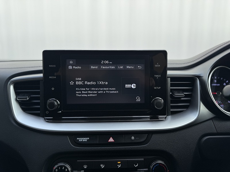 Kia Ceed 1.6 CRDi MHEV 2 Hatchback 5dr Diesel Hybrid Manual Euro 6 (s/s) (134 bhp) - U239