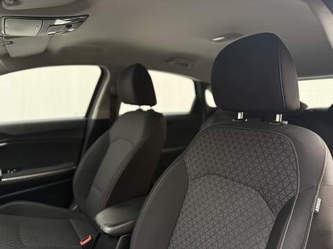 Kia Ceed 1.6 CRDi MHEV 2 Hatchback 5dr Diesel Hybrid Manual Euro 6 (s/s) (134 bhp) - U239