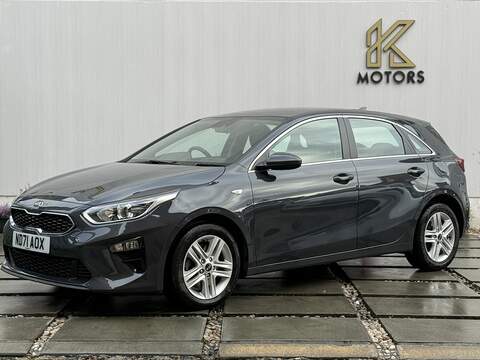 Kia Ceed 1.6 CRDi MHEV 2 Hatchback 5dr Diesel Hybrid Manual Euro 6 (s/s) (134 bhp) - U239