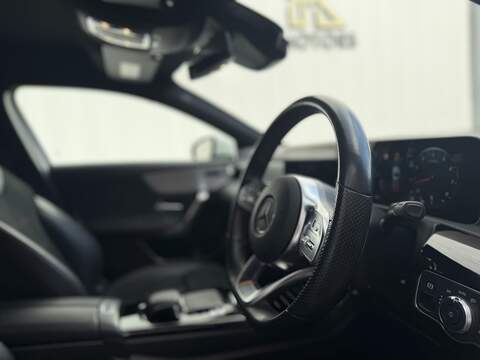 Mercedes-Benz A Class 2.0 A250 AMG Line (Premium) Hatchback 5dr Petrol 7G-DCT Euro 6 (s/s) (224 ps) - U246