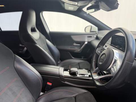 Mercedes-Benz A Class 2.0 A250 AMG Line (Premium) Hatchback 5dr Petrol 7G-DCT Euro 6 (s/s) (224 ps) - U246