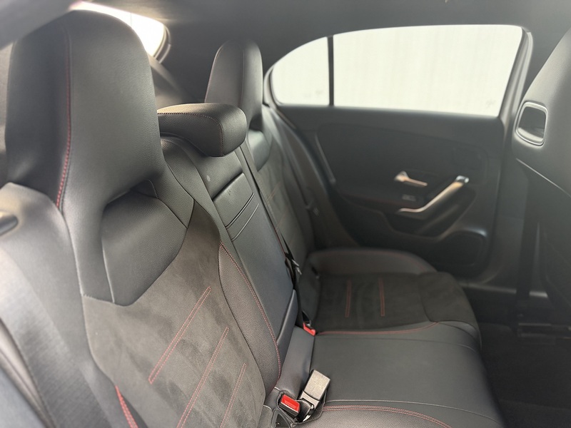 Mercedes-Benz A Class 2.0 A250 AMG Line (Premium) Hatchback 5dr Petrol 7G-DCT Euro 6 (s/s) (224 ps) - U246