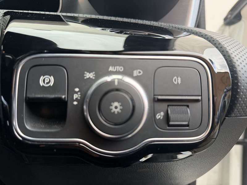 Mercedes-Benz A Class 2.0 A250 AMG Line (Premium) Hatchback 5dr Petrol 7G-DCT Euro 6 (s/s) (224 ps) - U246