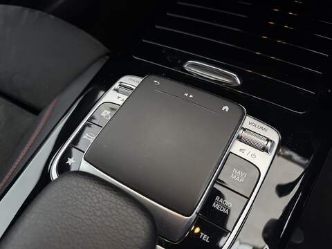 Mercedes-Benz A Class 2.0 A250 AMG Line (Premium) Hatchback 5dr Petrol 7G-DCT Euro 6 (s/s) (224 ps) - U246