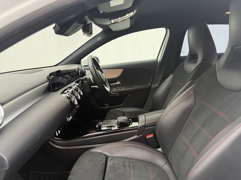Mercedes-Benz A Class 2.0 A250 AMG Line (Premium) Hatchback 5dr Petrol 7G-DCT Euro 6 (s/s) (224 ps) - U246