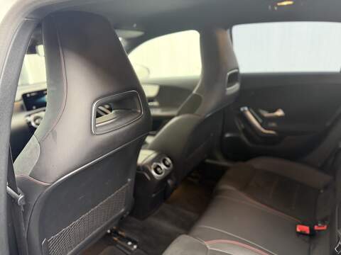 Mercedes-Benz A Class 2.0 A250 AMG Line (Premium) Hatchback 5dr Petrol 7G-DCT Euro 6 (s/s) (224 ps) - U246