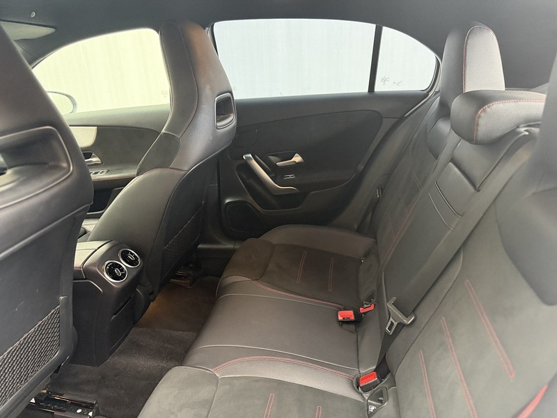 Mercedes-Benz A Class 2.0 A250 AMG Line (Premium) Hatchback 5dr Petrol 7G-DCT Euro 6 (s/s) (224 ps) - U246