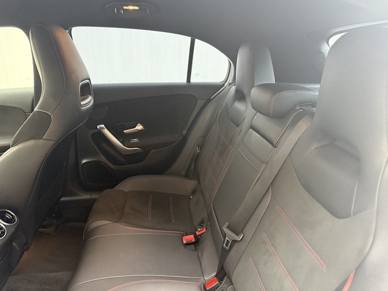Mercedes-Benz A Class 2.0 A250 AMG Line (Premium) Hatchback 5dr Petrol 7G-DCT Euro 6 (s/s) (224 ps) - U246