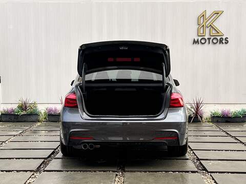 BMW 3 Series 2.0 330e 7.6kWh M Sport Shadow Edition Saloon 4dr Petrol Plug-in Hybrid Auto Euro 6 (s/s) (252 ps) - U257