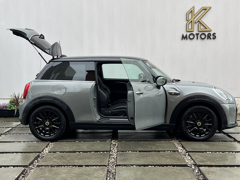 MINI Electric Hatch Cooper SE 32.6kWh Level 2 Hatchback 3dr Electric Auto (184 ps) - U260