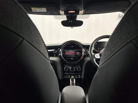 MINI Electric Hatch Cooper SE 32.6kWh Level 2 Hatchback 3dr Electric Auto (184 ps) - U260