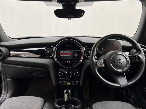 MINI Electric Hatch Cooper SE 32.6kWh Level 2 Hatchback 3dr Electric Auto (184 ps) - U260