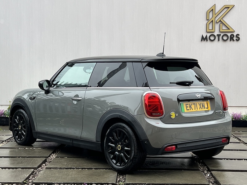 MINI Electric Hatch Cooper SE 32.6kWh Level 2 Hatchback 3dr Electric Auto (184 ps) - U260