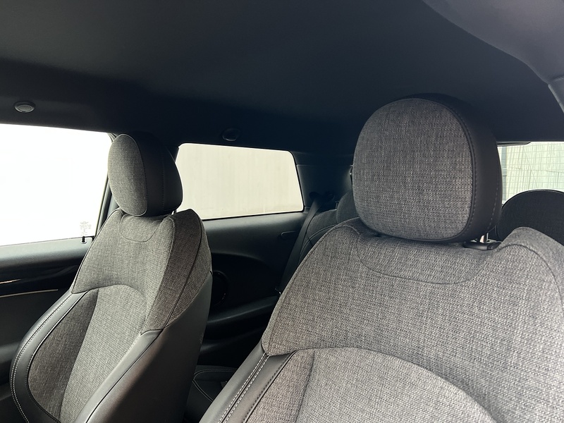 MINI Electric Hatch Cooper SE 32.6kWh Level 2 Hatchback 3dr Electric Auto (184 ps) - U260