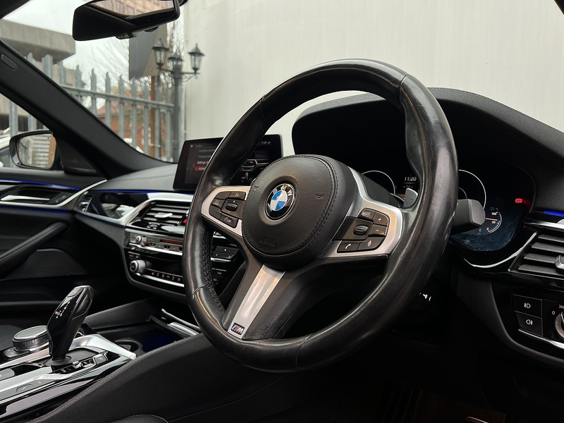 BMW 5 Series 2.0 530e 9.2kWh M Sport Saloon 4dr Petrol Plug-in Hybrid Auto Euro 6 (s/s) (252 ps) - U268