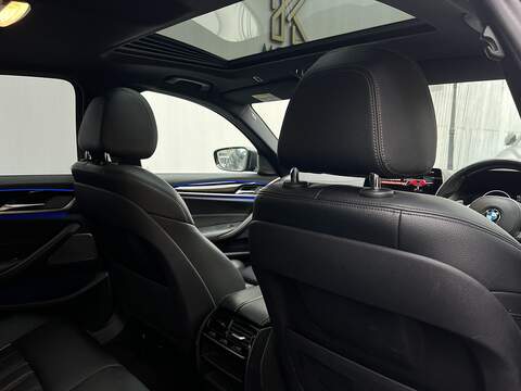 BMW 5 Series 2.0 530e 9.2kWh M Sport Saloon 4dr Petrol Plug-in Hybrid Auto Euro 6 (s/s) (252 ps) - U268