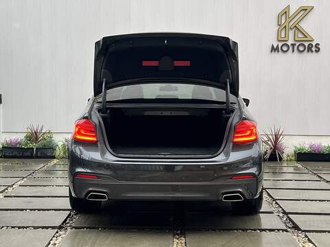 BMW 5 Series 2.0 530e 9.2kWh M Sport Saloon 4dr Petrol Plug-in Hybrid Auto Euro 6 (s/s) (252 ps) - U268