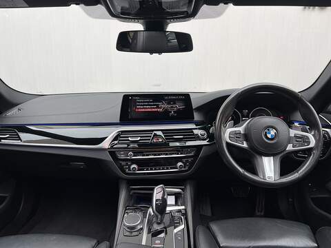 BMW 5 Series 2.0 530e 9.2kWh M Sport Saloon 4dr Petrol Plug-in Hybrid Auto Euro 6 (s/s) (252 ps) - U268