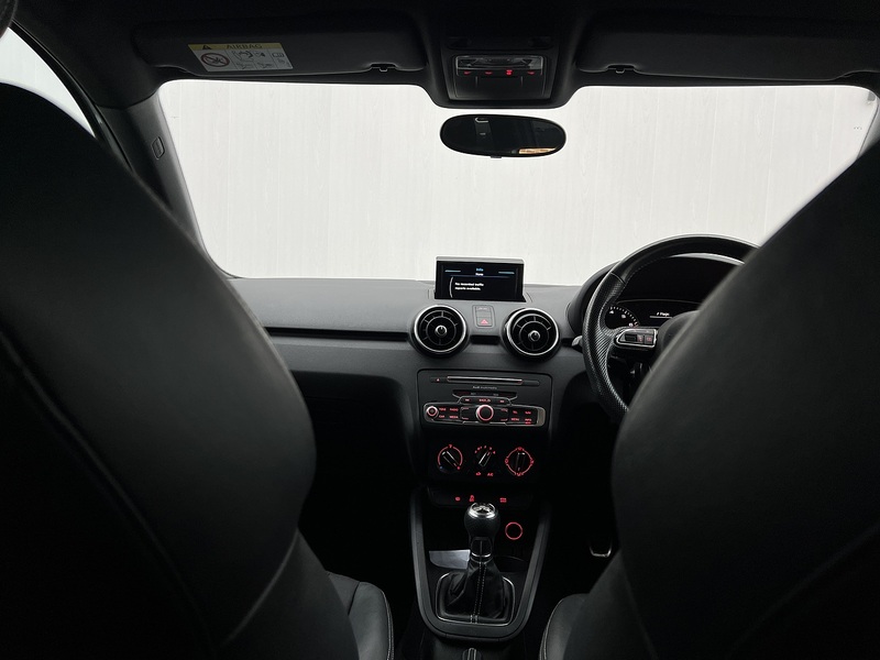 Audi A1 1.4 TFSI S line Hatchback 3dr Petrol Manual Euro 6 (s/s) (125 ps) - U271