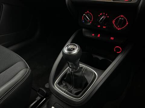 Audi A1 1.4 TFSI S line Hatchback 3dr Petrol Manual Euro 6 (s/s) (125 ps) - U271