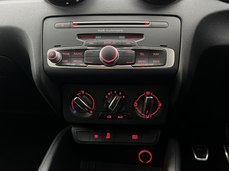 Audi A1 1.4 TFSI S line Hatchback 3dr Petrol Manual Euro 6 (s/s) (125 ps) - U271