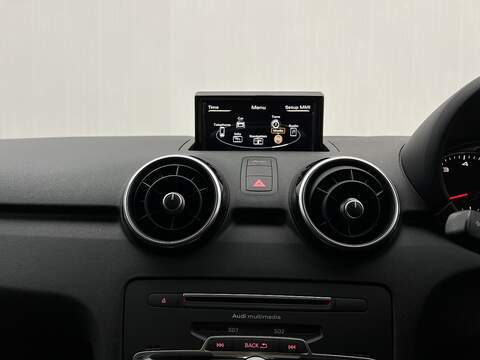 Audi A1 1.4 TFSI S line Hatchback 3dr Petrol Manual Euro 6 (s/s) (125 ps) - U271
