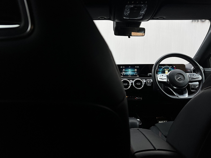 Mercedes-Benz A Class 1.3 A200 AMG Line Hatchback 5dr Petrol 7G-DCT Euro 6 (s/s) (163 ps) - U278