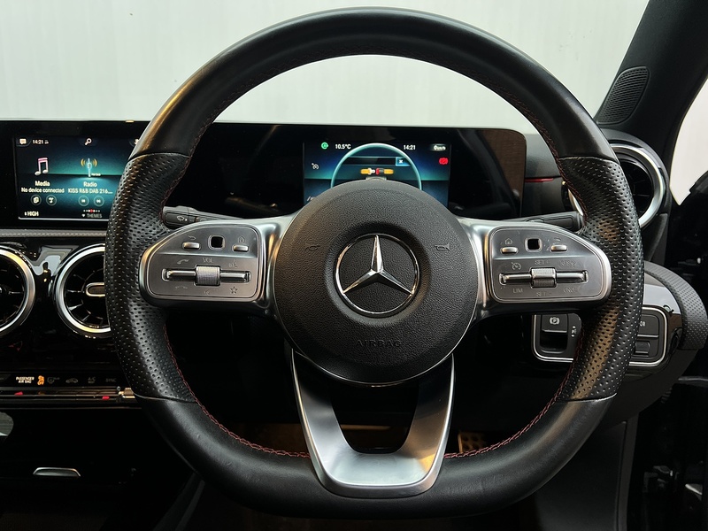 Mercedes-Benz A Class 1.3 A200 AMG Line Hatchback 5dr Petrol 7G-DCT Euro 6 (s/s) (163 ps) - U278