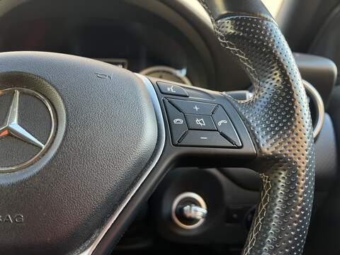 Mercedes-Benz A Class 1.5 A180 CDI Sport Edition Hatchback 5dr Diesel 7G-DCT Euro 5 (s/s) (109 ps) - U282