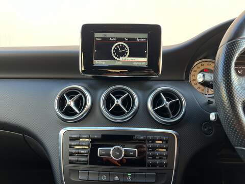 Mercedes-Benz A Class 1.5 A180 CDI Sport Edition Hatchback 5dr Diesel 7G-DCT Euro 5 (s/s) (109 ps) - U282