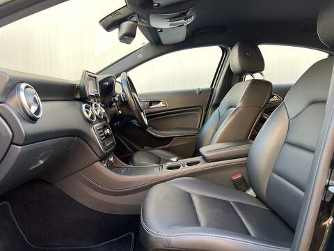 Mercedes-Benz A Class 1.5 A180 CDI Sport Edition Hatchback 5dr Diesel 7G-DCT Euro 5 (s/s) (109 ps) - U282