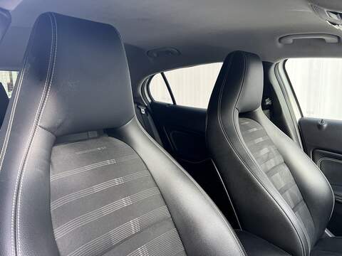 Mercedes-Benz GLA 1.6 GLA180 Urban Edition SUV 5dr Petrol 7G-DCT Euro 6 (s/s) (122 ps) - U299