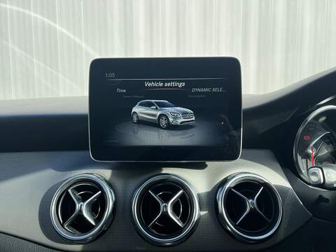 Mercedes-Benz GLA 1.6 GLA180 Urban Edition SUV 5dr Petrol 7G-DCT Euro 6 (s/s) (122 ps) - U299