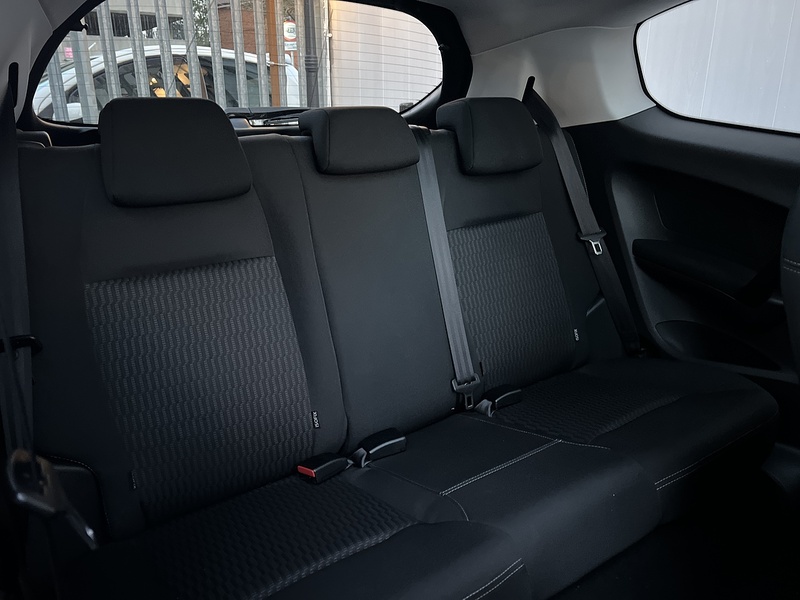 Peugeot 208 1.2 VTi PureTech Style Hatchback 3dr Petrol Manual Euro 5 (82 ps) - U300