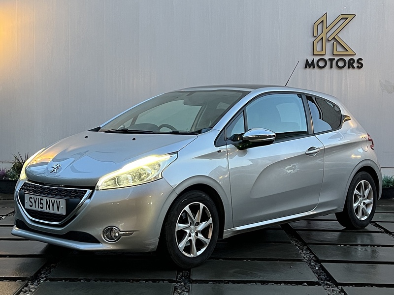 Peugeot 208 1.2 VTi PureTech Style Hatchback 3dr Petrol Manual Euro 5 (82 ps) - U300
