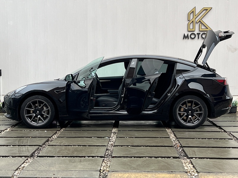 Tesla Model 3 Standard Range Plus Saloon 4dr Electric Auto RWD (241 bhp) - U303