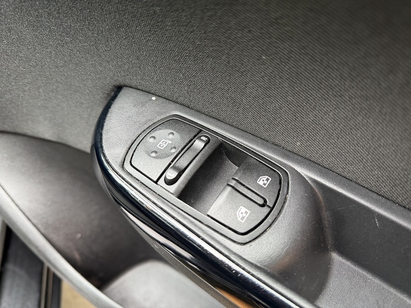 Vauxhall Corsa 1.4i Energy Hatchback 5dr Petrol Manual Euro 6 (s/s) (90 ps) - U312