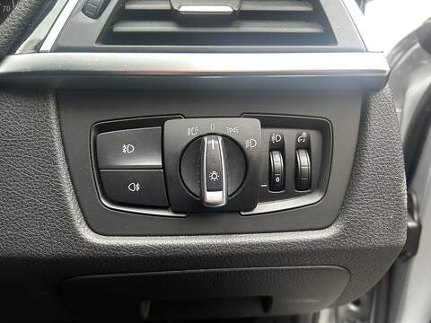 BMW 3 Series 2.0 320i Luxury Saloon 4dr Petrol Auto xDrive Euro 6 (s/s) (184 ps) - U314