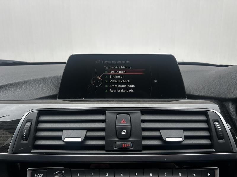 BMW 3 Series 2.0 320i Luxury Saloon 4dr Petrol Auto xDrive Euro 6 (s/s) (184 ps) - U314