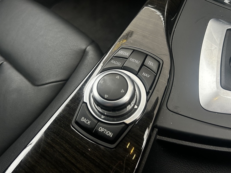 BMW 3 Series 2.0 320i Luxury Saloon 4dr Petrol Auto xDrive Euro 6 (s/s) (184 ps) - U314