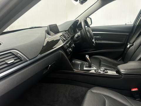 BMW 3 Series 2.0 320i Luxury Saloon 4dr Petrol Auto xDrive Euro 6 (s/s) (184 ps) - U314
