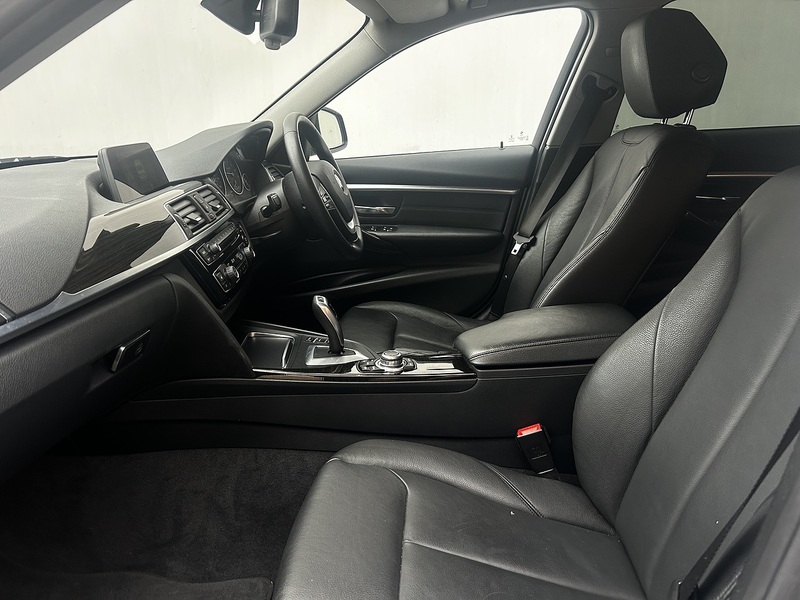 BMW 3 Series 2.0 320i Luxury Saloon 4dr Petrol Auto xDrive Euro 6 (s/s) (184 ps) - U314