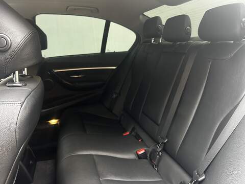 BMW 3 Series 2.0 320i Luxury Saloon 4dr Petrol Auto xDrive Euro 6 (s/s) (184 ps) - U314