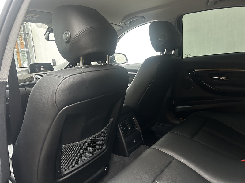 BMW 3 Series 2.0 320i Luxury Saloon 4dr Petrol Auto xDrive Euro 6 (s/s) (184 ps) - U314