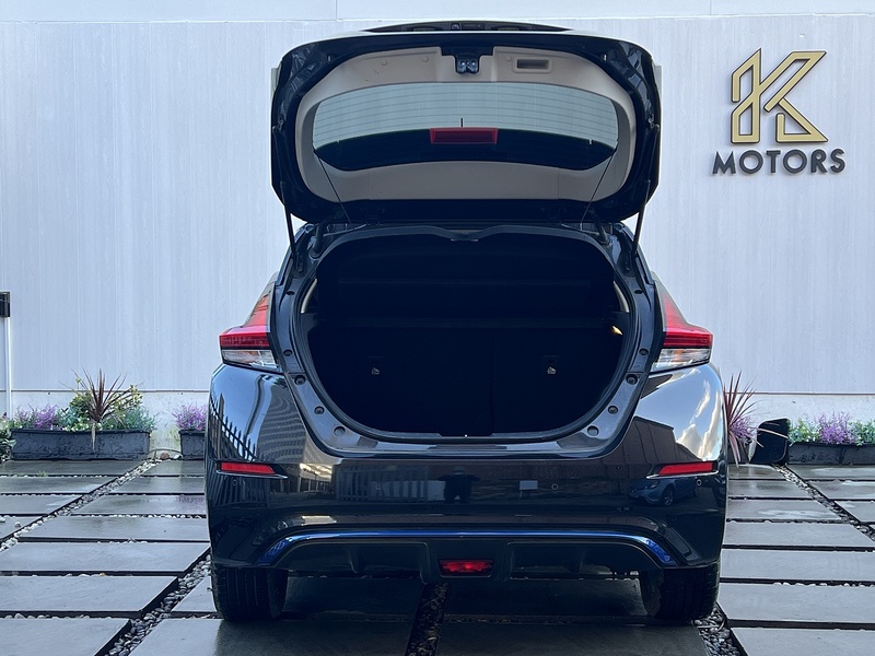 Nissan Leaf 40kWh N-Connecta Hatchback 5dr Electric Auto (150 ps) - U318